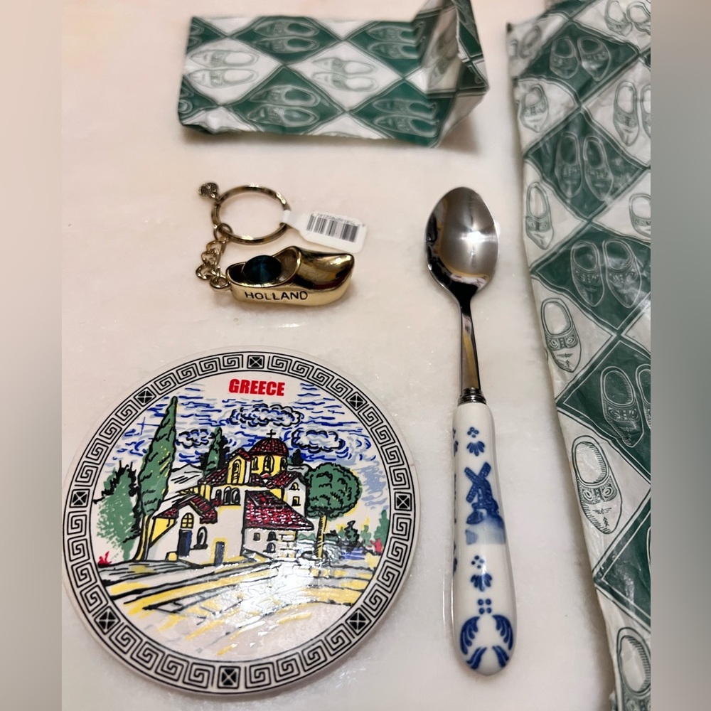 3 piece travel souvenirs from Holland &Greece. New